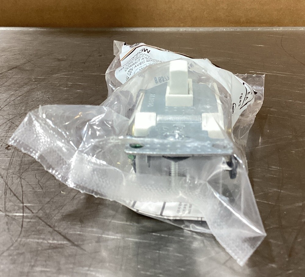 RS415W HUBBELL homeSELECT Residential Toggle Switch