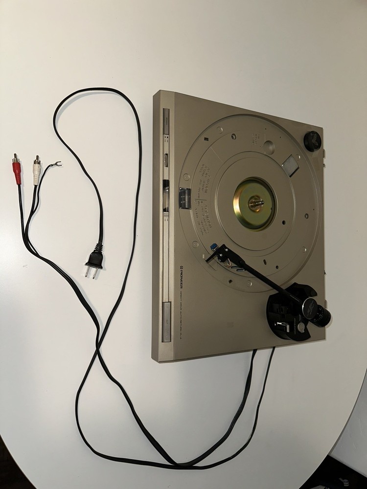 Pioneer PL-4 Direct Drive Auto-Return Turntable Untested