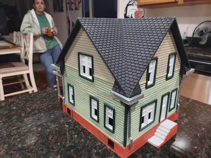 G Scale Bungalow House