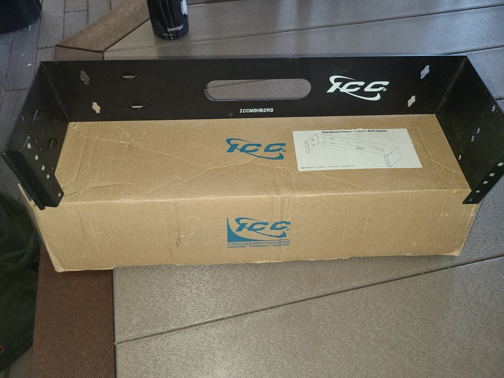 ICC ICCMSHB2RS Wall Mounted Hinge Bracket 2U Space. Black.