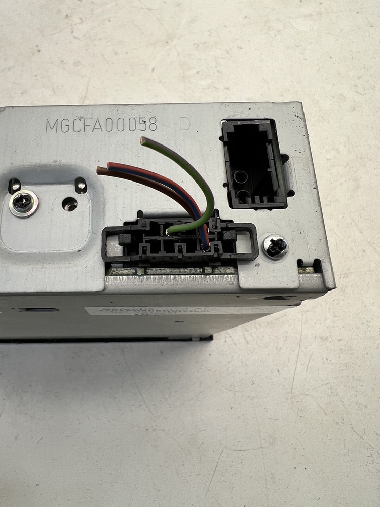 2006-2008 Audi A6 CD Charger OEM.
