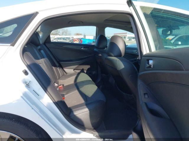 SONATA 2012 Glove Box 4930403