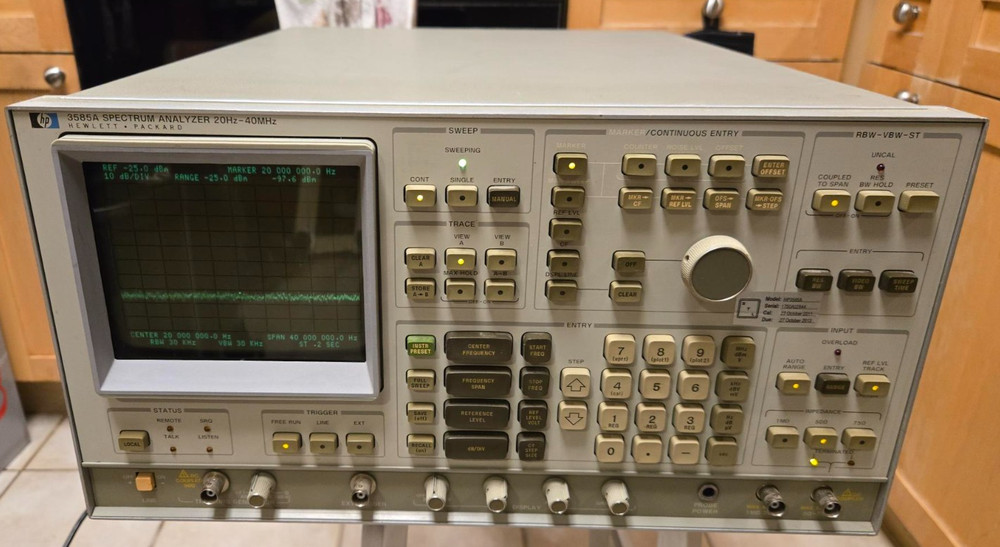 HP3585A Spectrum Analyzer - Please Read
