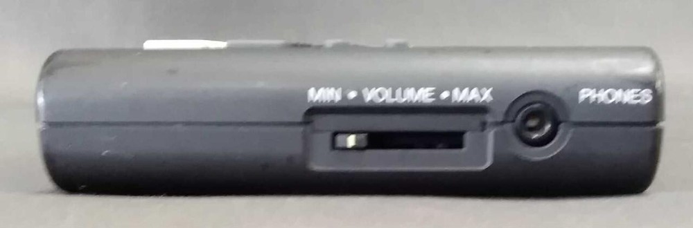 YAMAHA QY10 Mobile Sequencer Rhythm Machine Sampler