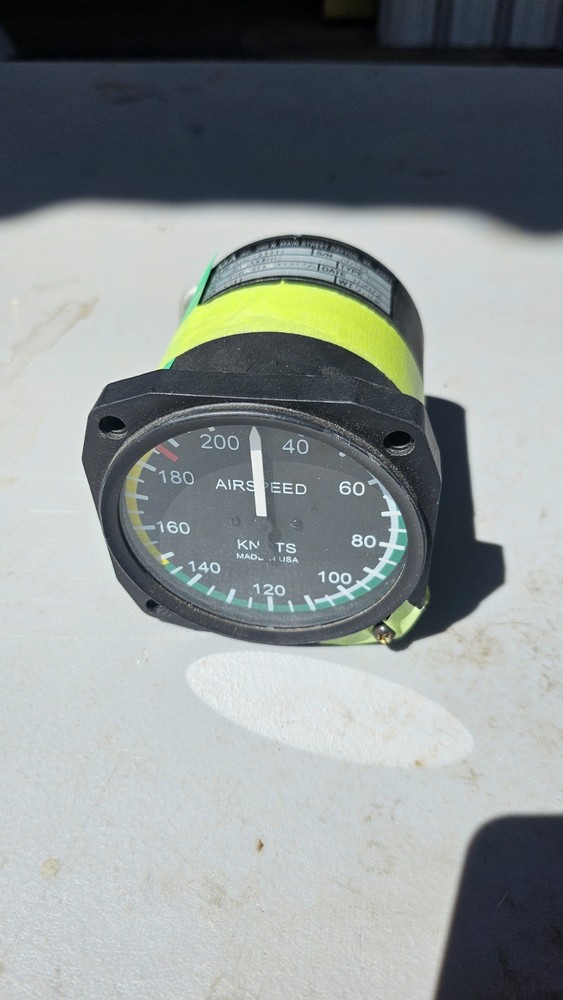 UMA Airspeed Indicator P/N T16-311-200W056