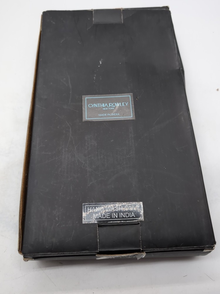 Cynthia Rowley 2 piece wedding cake serving set