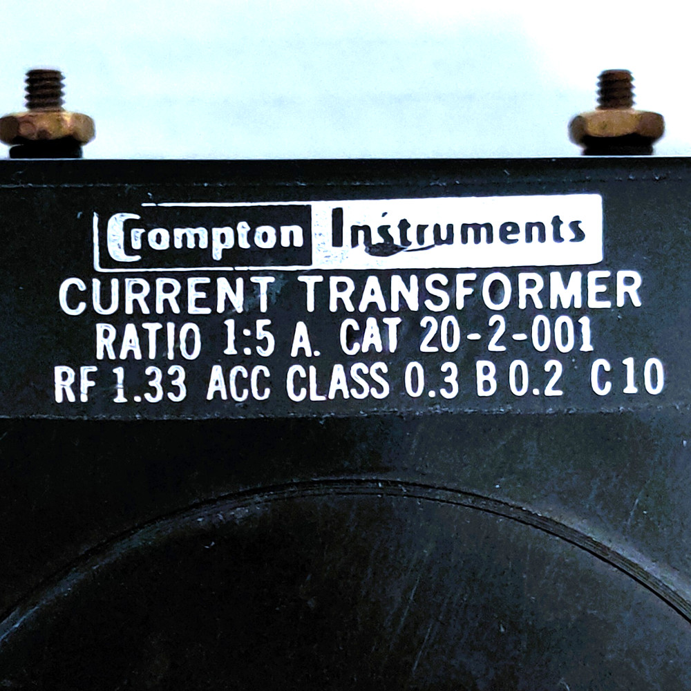 CROMPTON INSTRUMENTS 20-2-001 CURRENT TRANSFORMER RATIO 1:5 A