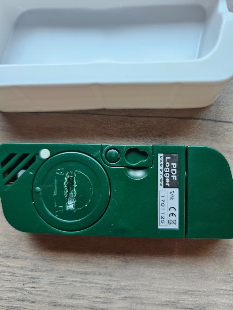 Extech RHT30: USB Humidity/Temperature Datalogger