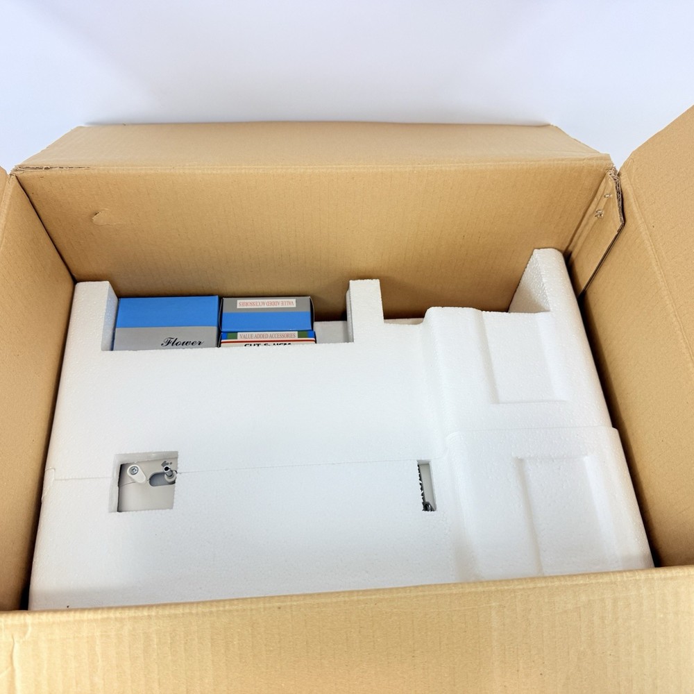 Singer One Plus 1+ Sewing Machine Computerized Brand New Open Box w Extras