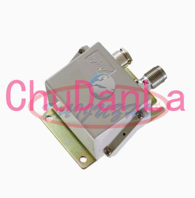 1PCS NEW Danfoss 084G2114 Pressure Transmitter Sensor