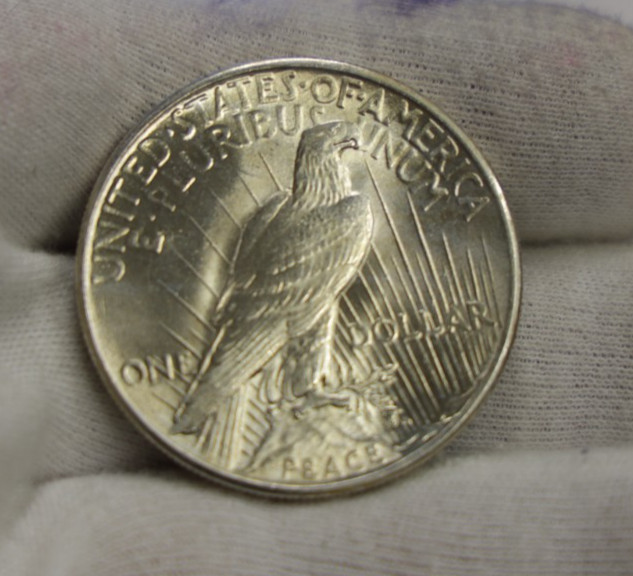 1925 US Peace Silver Dollar $1 Unc