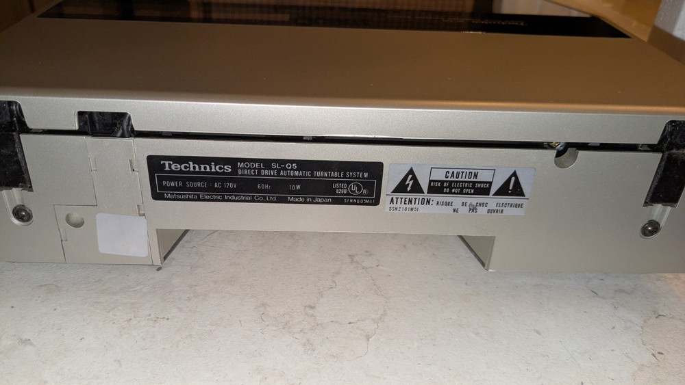 Technics SL-Q5 Linear Tracking Turntable W/Power Cord Power Tested & Table Turns