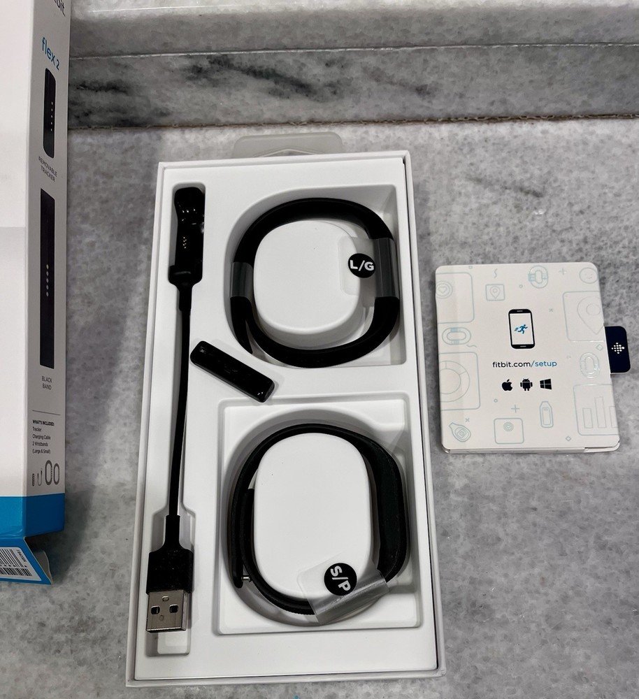 Fitbit Flex 2  Activity Sleep Tracker including 3 Wristbands FB403 all sizes USB