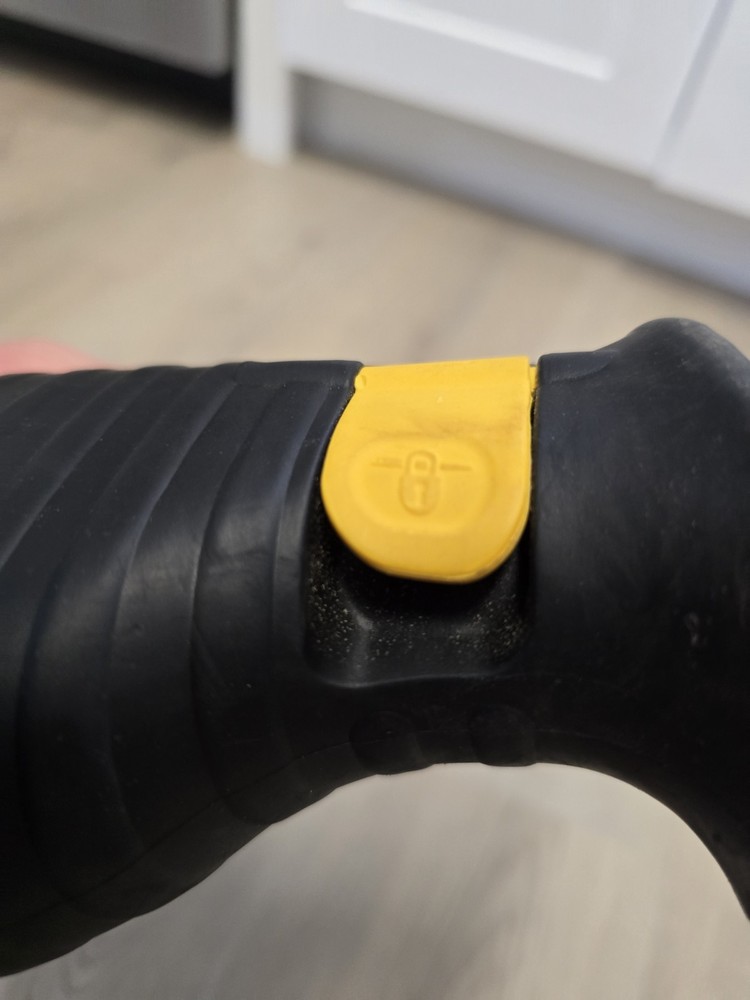 DeWALT Cordless Reciprocating Saw – Tool Only
