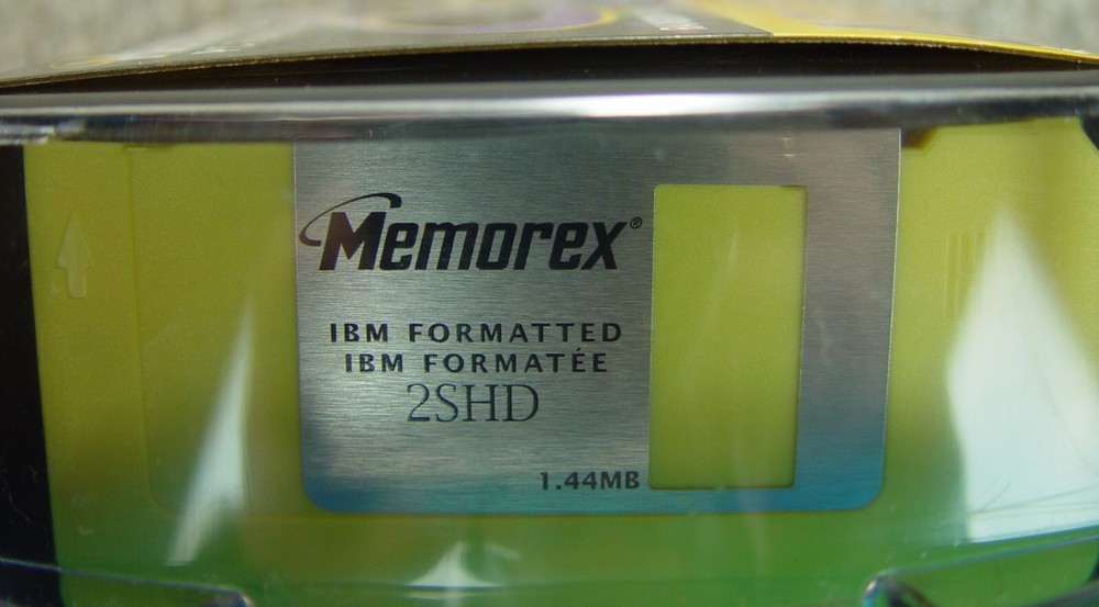 MEMOREX PC Formatted 3.5" HD Computer Colored Diskette + File Box 40 Pack NEW †