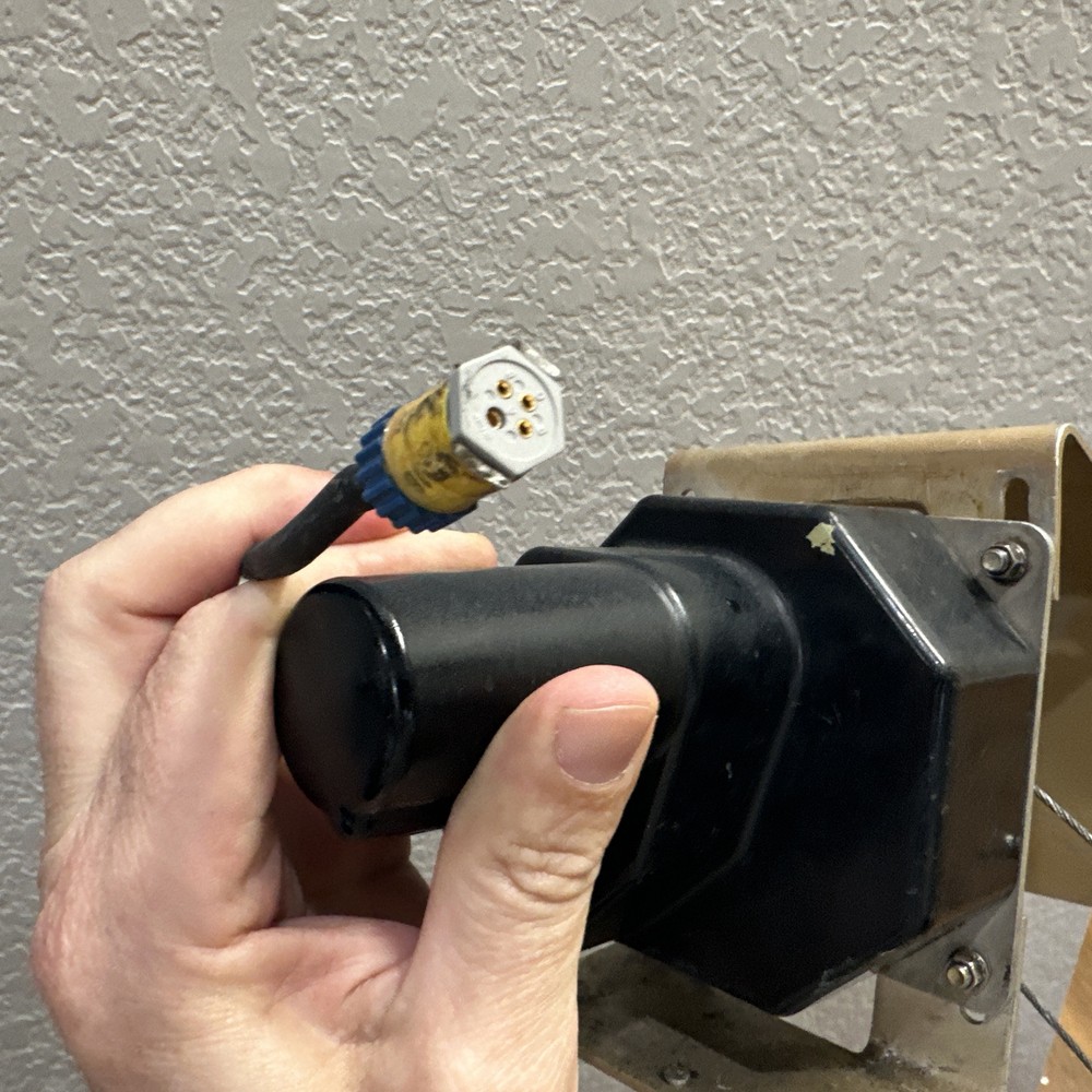 1C750-1-668P SERVO AR