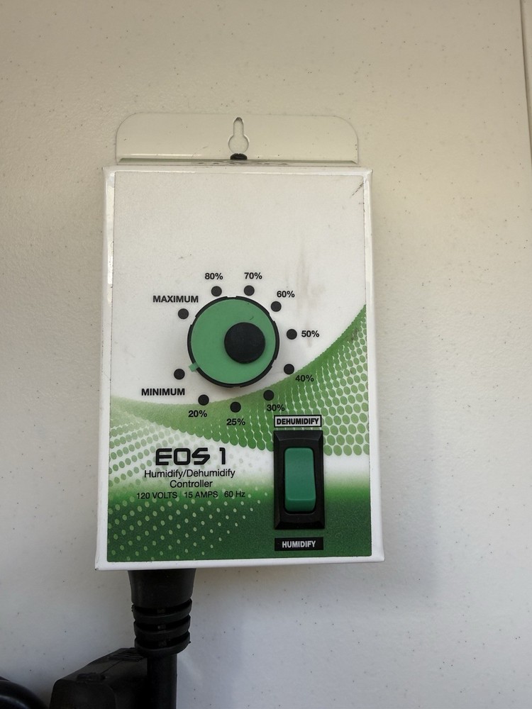 Titan Controls EOS 1 Humidify / Dehumidify Controller