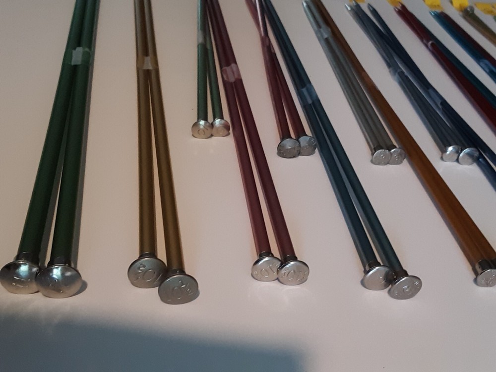 21 Complete Sets Single Point Knitting Needles Boye, Bates, 14", 10"