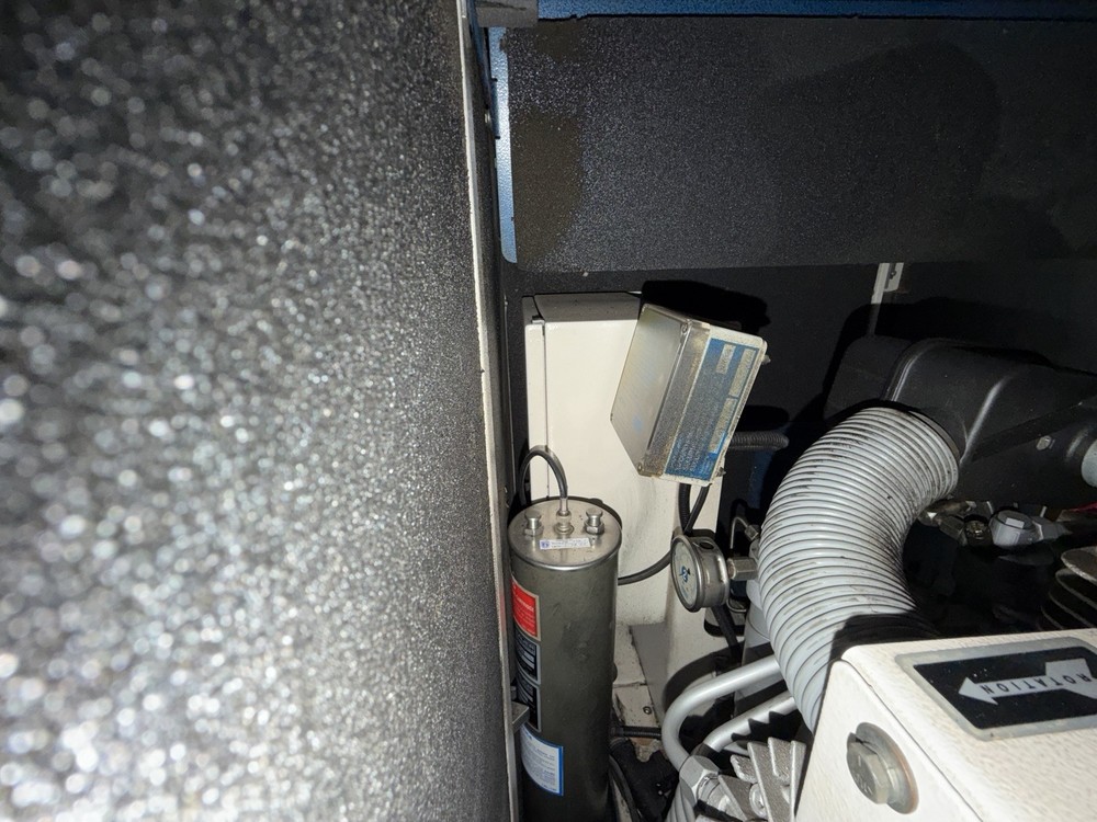 Bauer Mini Verticus GI 120V-E3/460V Compressors 2008