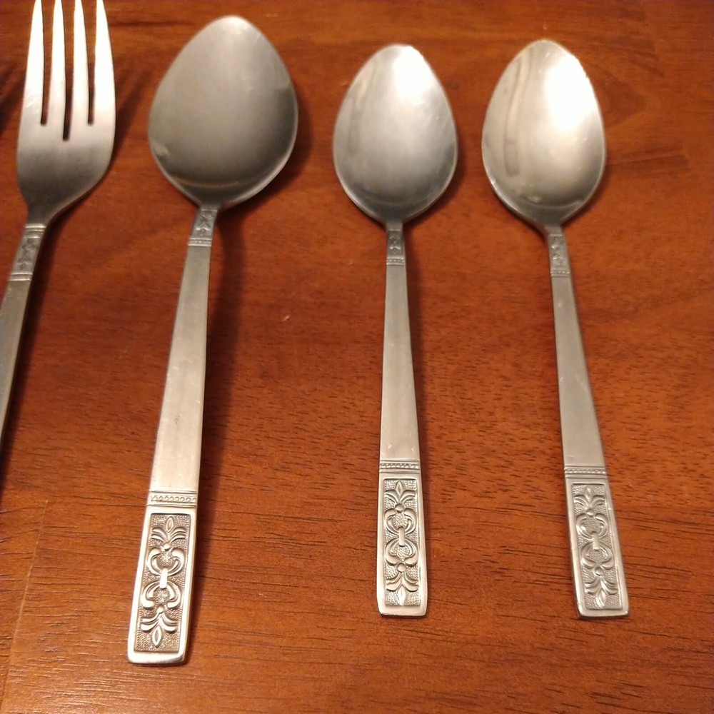 Vtg MCM Fleur De Lis Pattern Flatware 7 PC Set Taiwan
