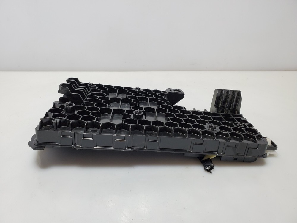 ✅ 20-22 OEM Tesla Model Y Left Driver Side Voltage Body Control Module Unit