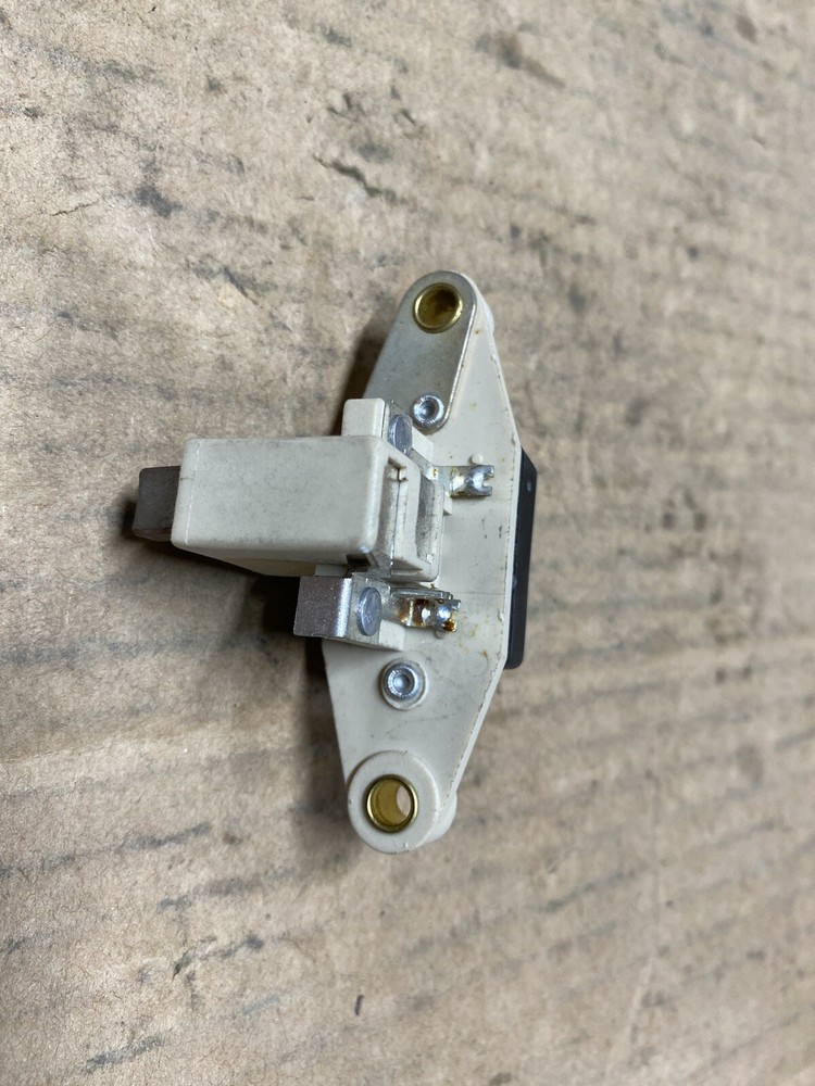 New Old Stock Lazorlite Voltage Regulator #U18-5485