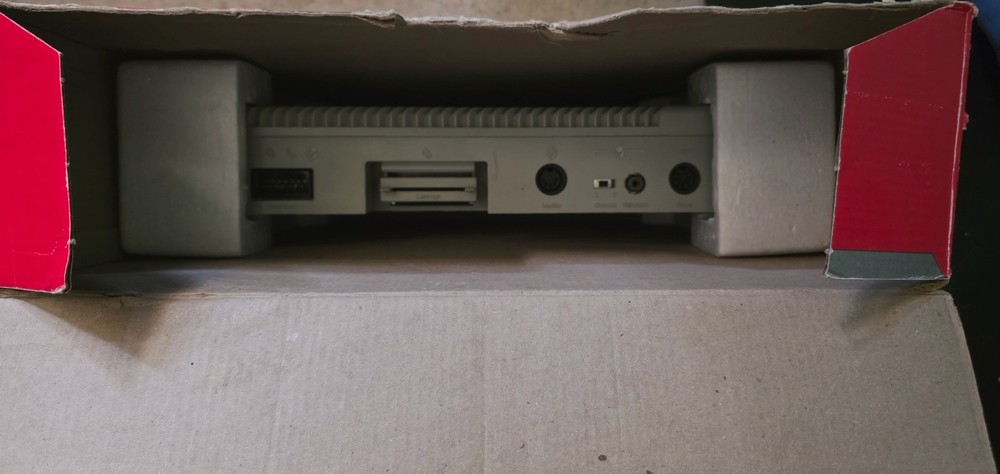 Vintage Atari 65XE Computer TESTED WORKS *READ*