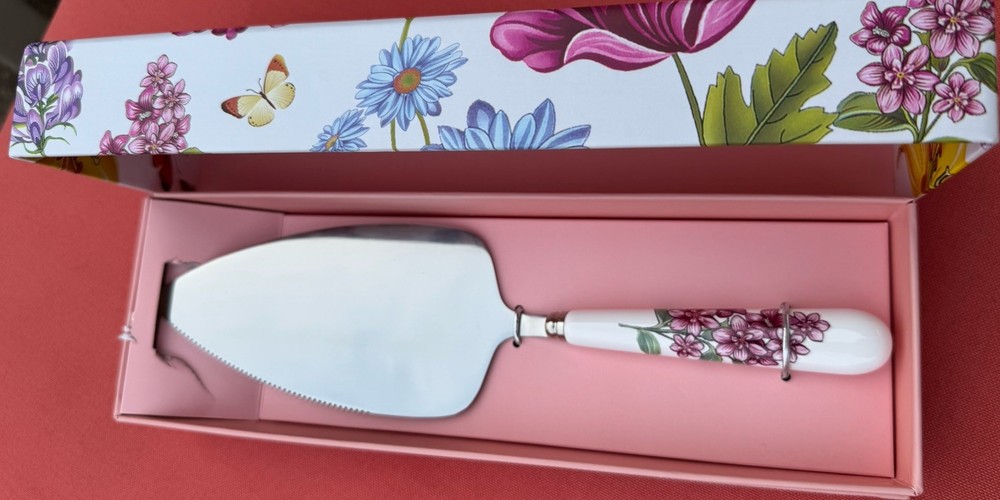 Grace Teaware Cake Server Floral NIB