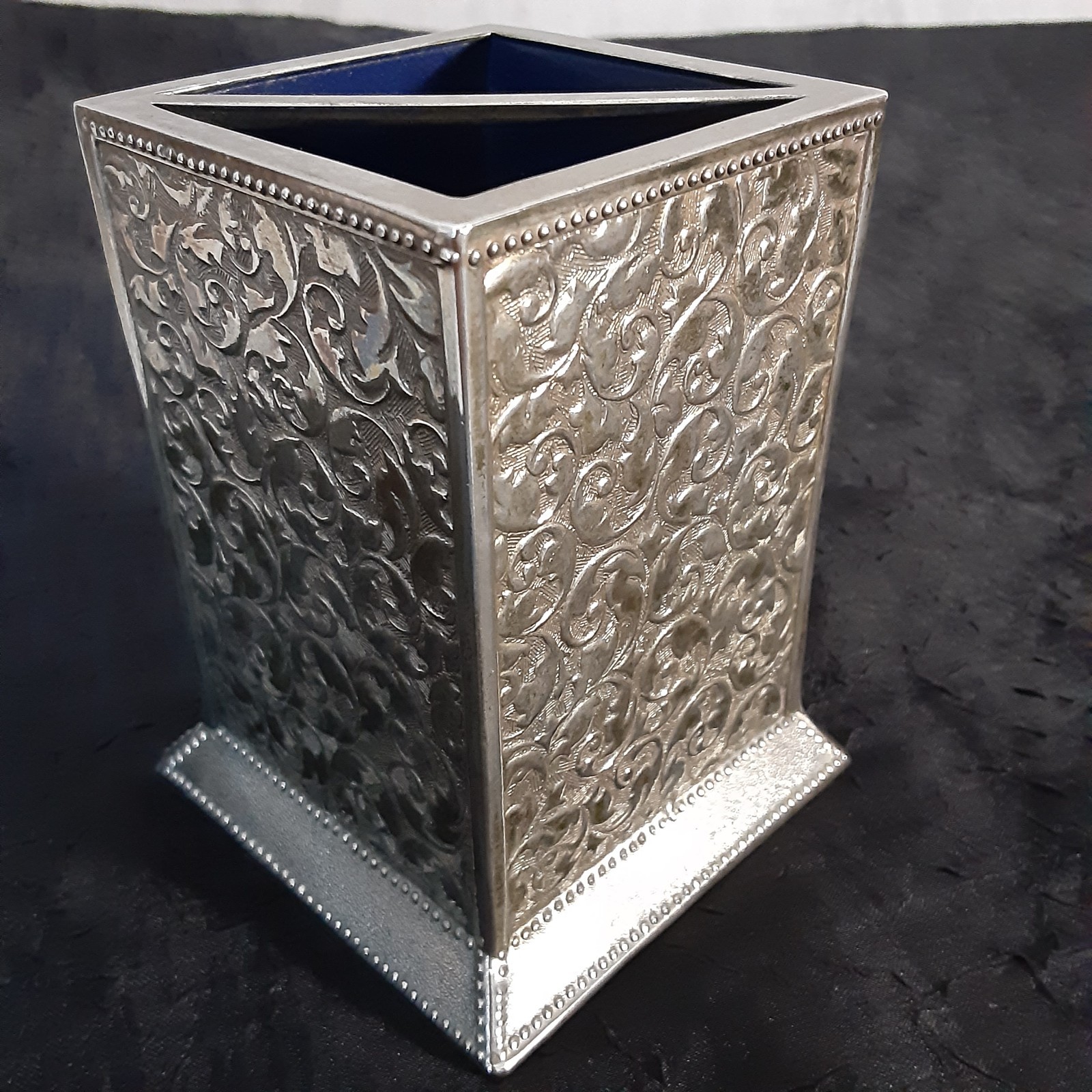 VTG Silver Plate Embossed Pen Pencil Stand Holder Square International Silver 4"