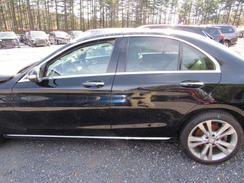 C220 2015 Glove Box 1032253