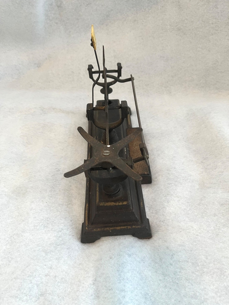 Antique Henry Troemner Philadelphia Postage Scale