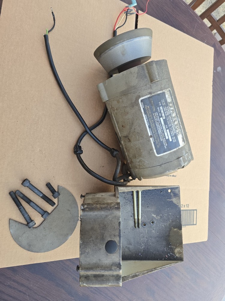 DAREX E-90 PRECISION ENDMILL SHARPENER MOTOR SETUP