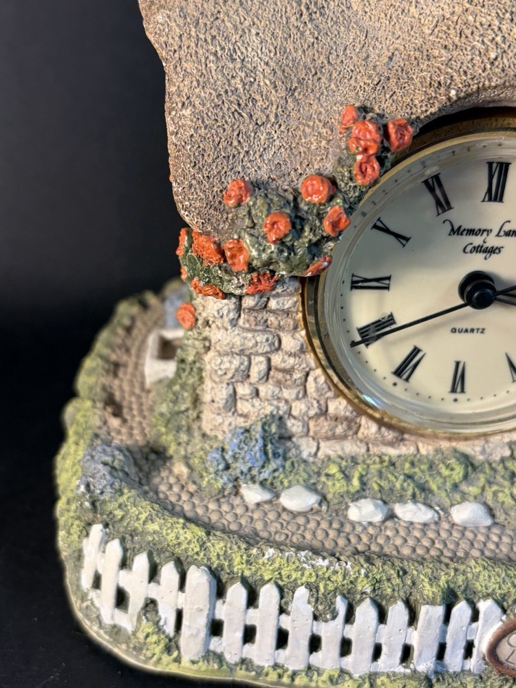 Memory Lane Cottages Quartz Clock Chapel Lodge Peter Tomlins- Needs Battery
