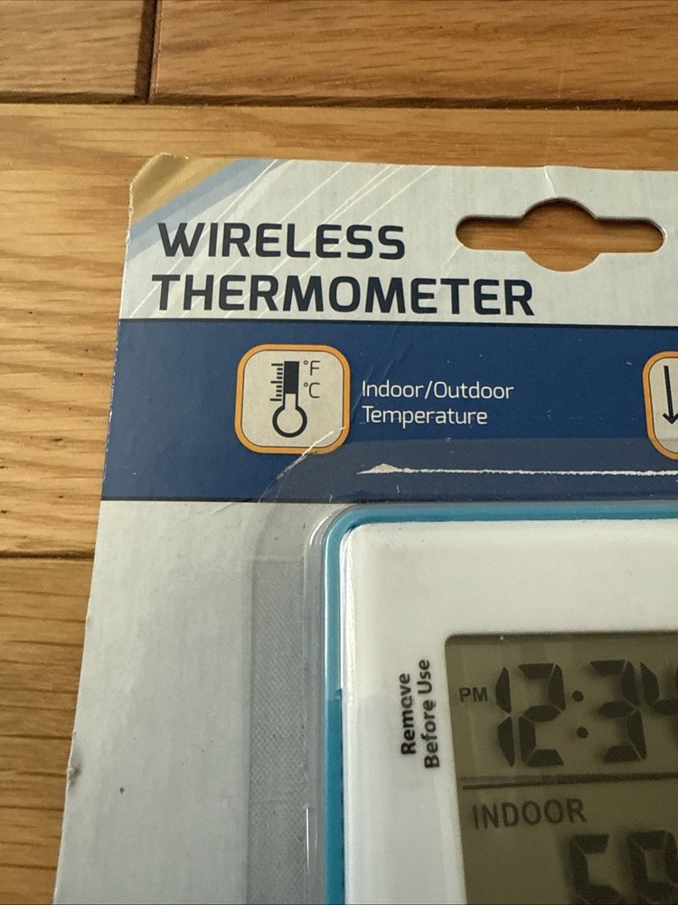 La Crosse Technology Wireless Thermometer 308-1910B w/ Remote Sensor