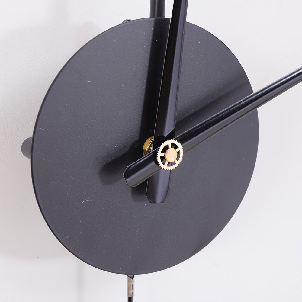 Modern Round Wall Clock Unique Design Silent Quartz Movement For Office, Study