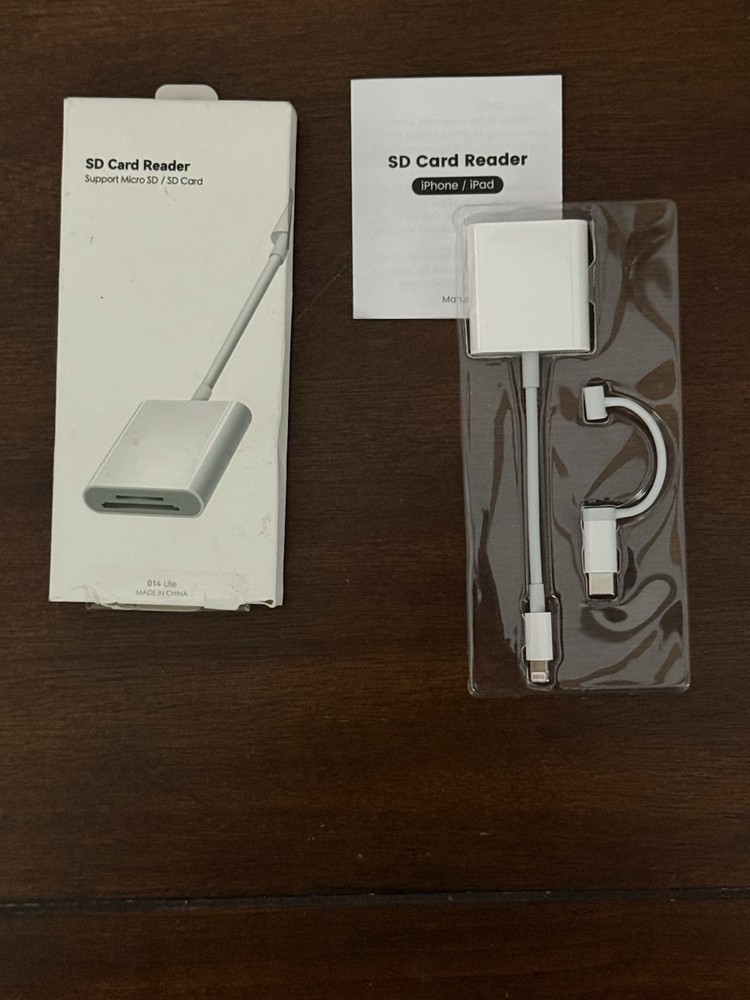 New SD Card Reader with Dual Connectors (Lightning & USB C) for iPad Or iPhone