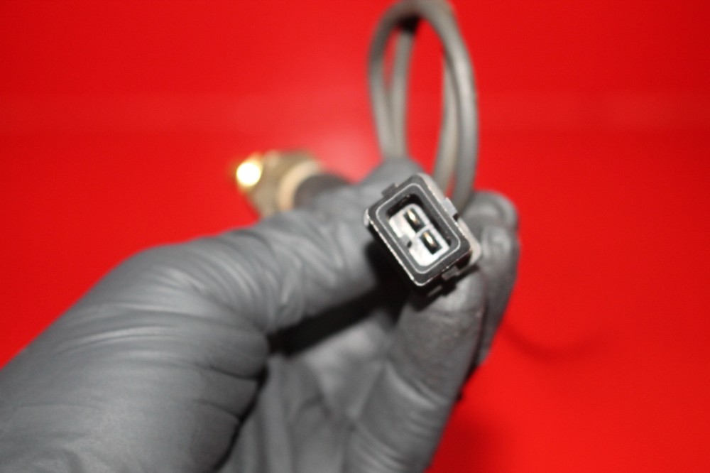 00 BMW R1100RT TEMP TEMPERATURE SENSOR
