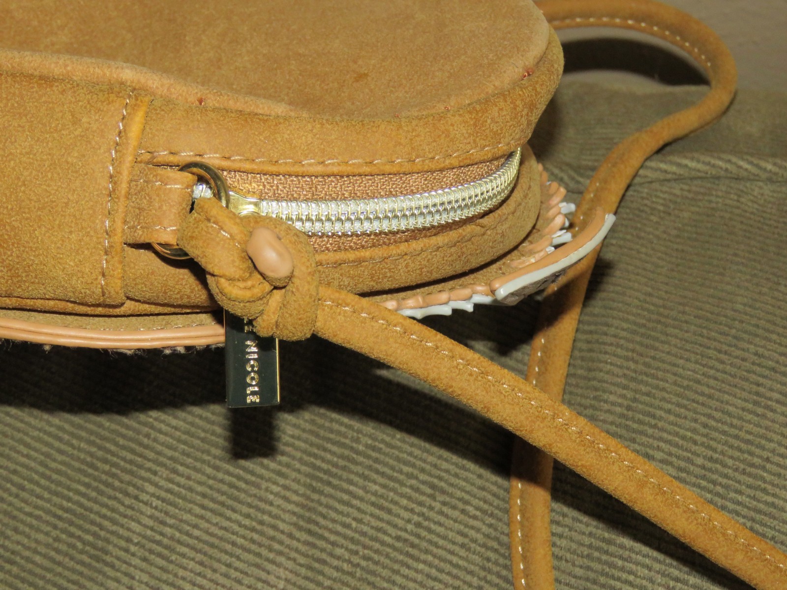 Danielle Nicole Disney Moana Kakamora Crossbody Bag Purse Rare find