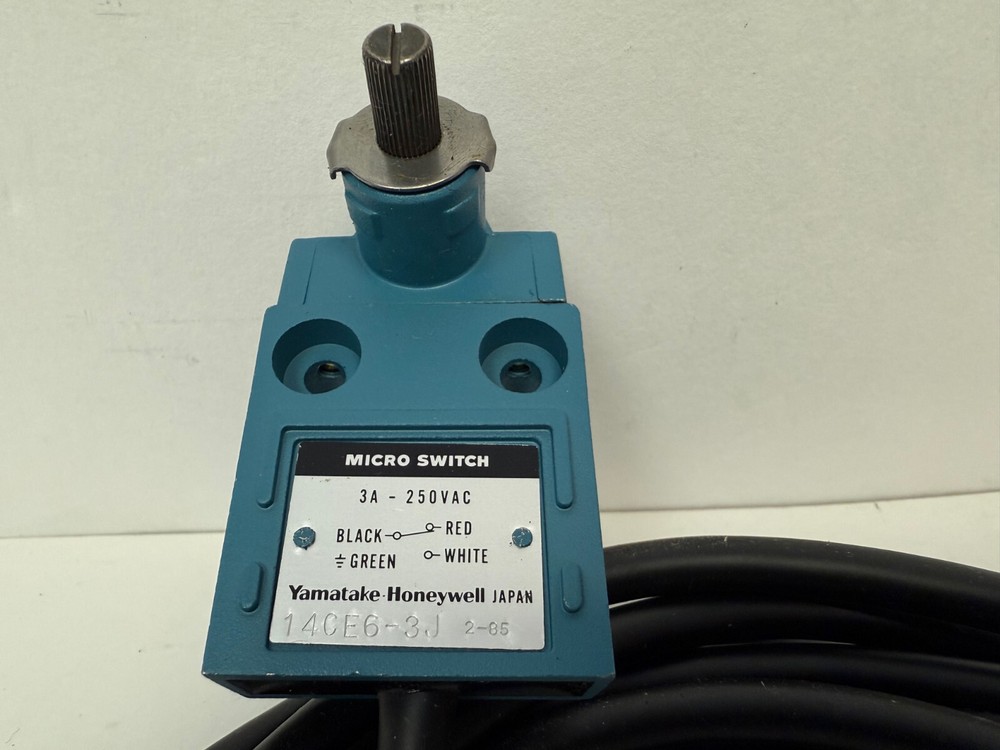 MICRO YAMATAKE HONEYWELL 14CE6-3T MICRO SWITCH NEW OPEN BOX