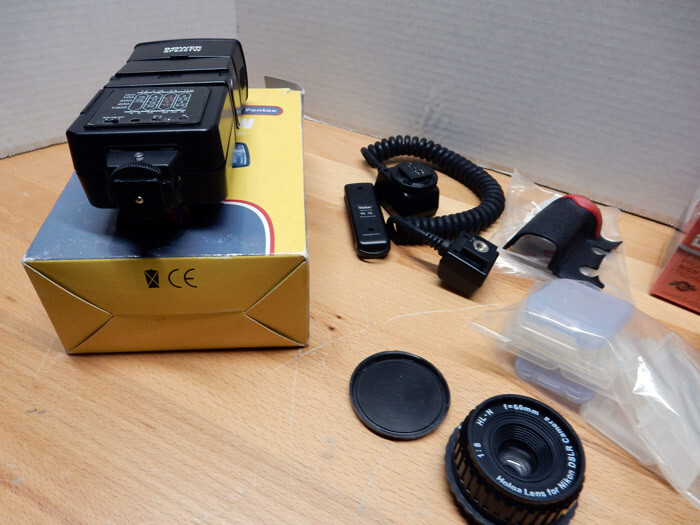 NIKON GRAB BAG - ACCESSORIES