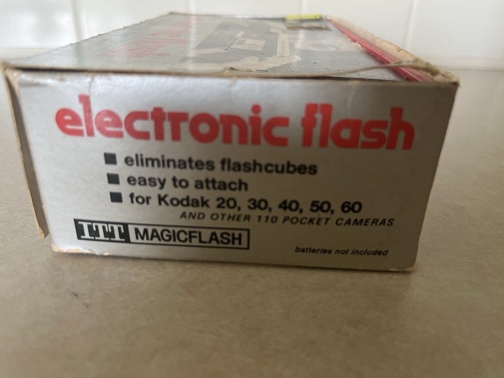 Vintage ITT Magicflash Electronic Flash Unit - In Original Box