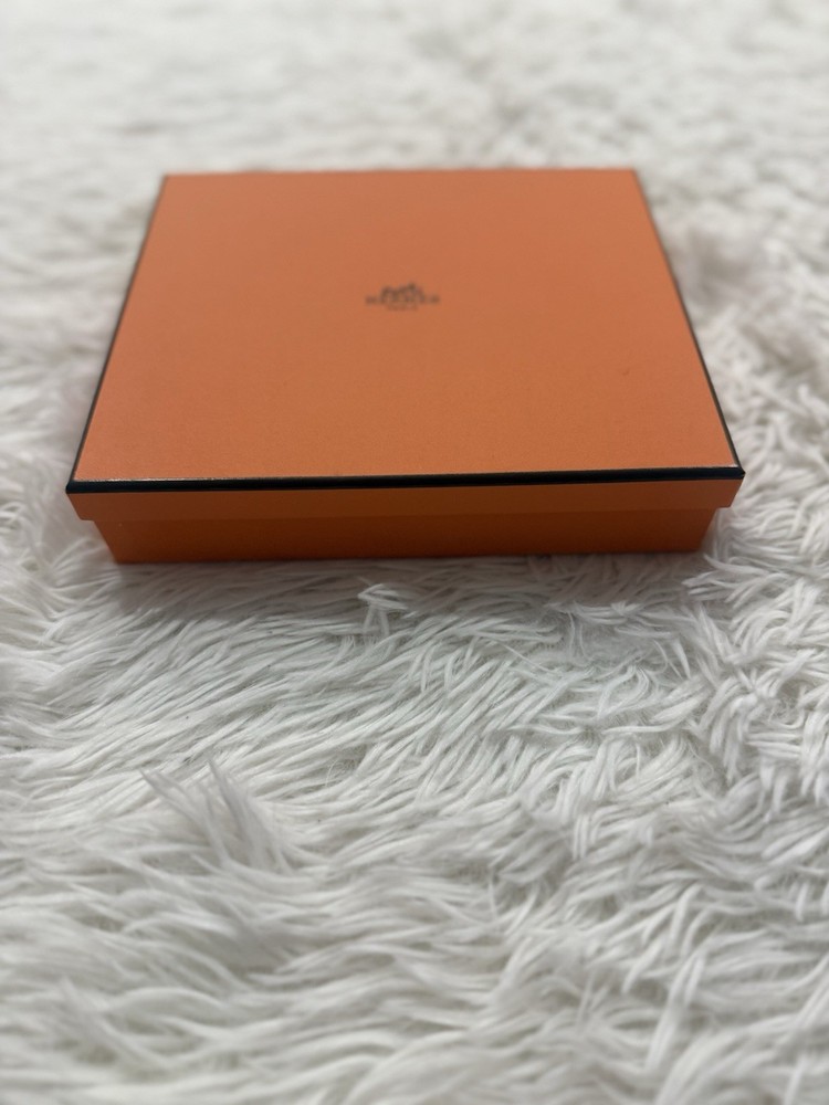 HERMES Empty Gift Box 7x6