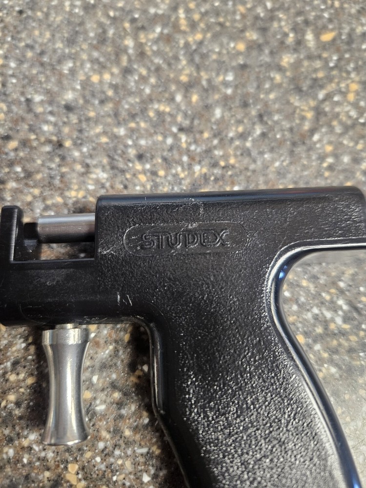 STUDEX Ear Piercing Gun Old School Piercing Instrument Used