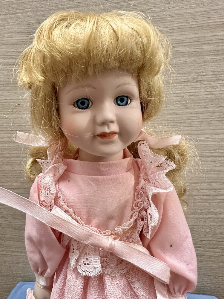 Amelie – 14” Haunted Doll