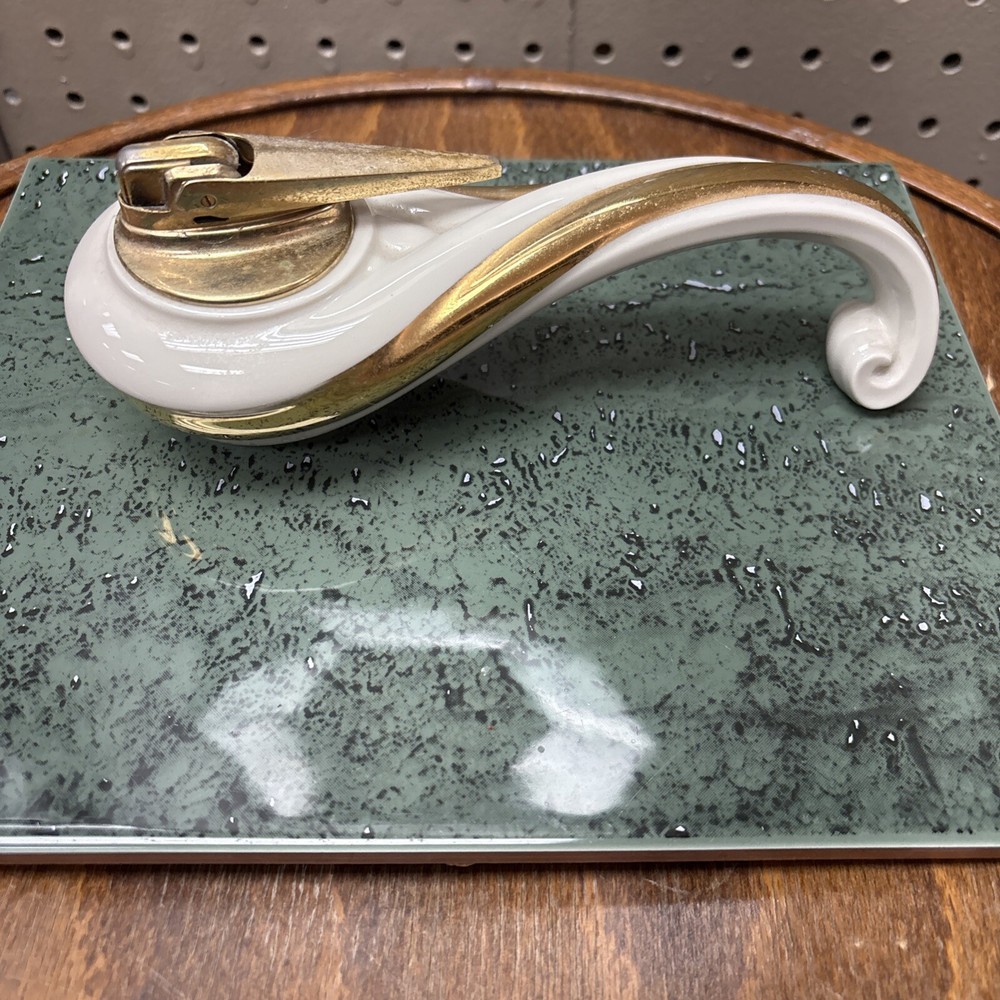 Ronson MCM Fantasy Table  Deco Lighter