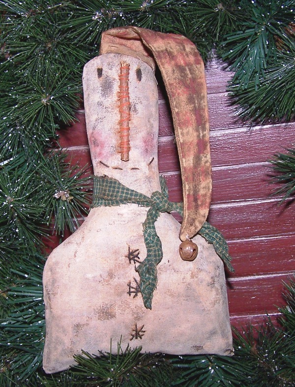 PRIMITIVE STOCKING CAP SNOWMAN SITTER TUCK PATTERN ~ QUICK, EASY, FUN!!