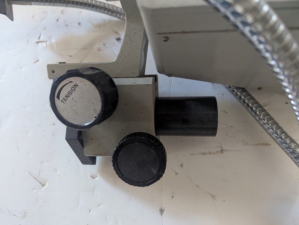 UNITRON LP-6 PROFILE PROJECTOR ASSEMBLY 6" SCREEN