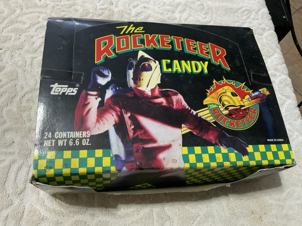TOPPS ROCKETEER CANDY 19 COUNT DISPLAY