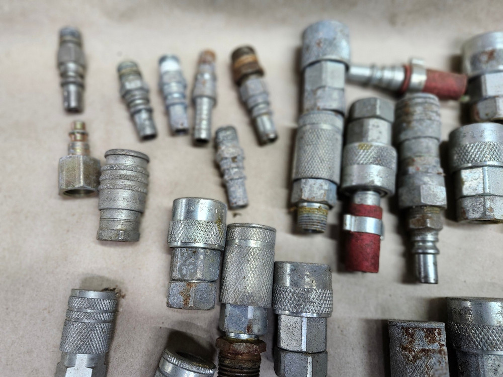 AIR TOOL FITTING ASSORTMENT