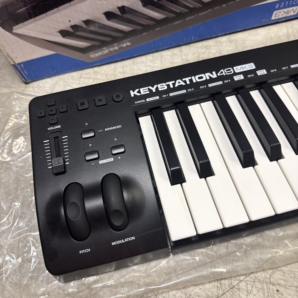 M-Audio Keystation 49 MK3 USB MIDI Controller Tested + original box &USB cable